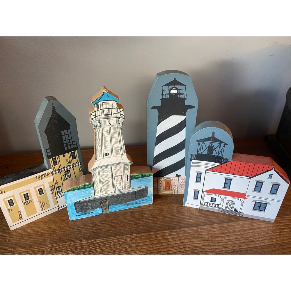 The‎ Cat's Meow Village Lighthouse Series Shelf Sally Dobbin 4pc Cape Hatteras